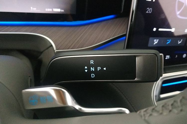 Used Denza N9 2025 Prestige Version Gear Lever