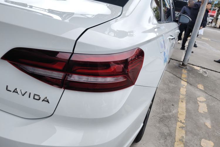 Used Volkswagen Lavida 2024 1.5L Automatic Starry Sky 5 Million Edition Exterior 3