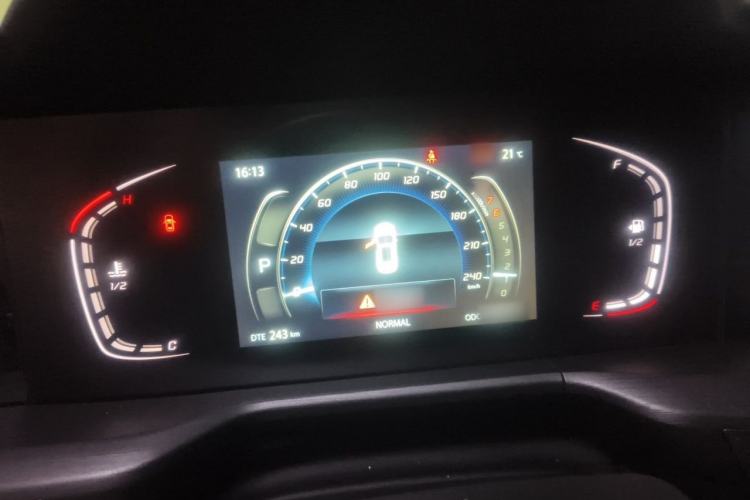 Used CHANGAN CS75 PLUS 2021 1.5T Automatic Pioneer Model
