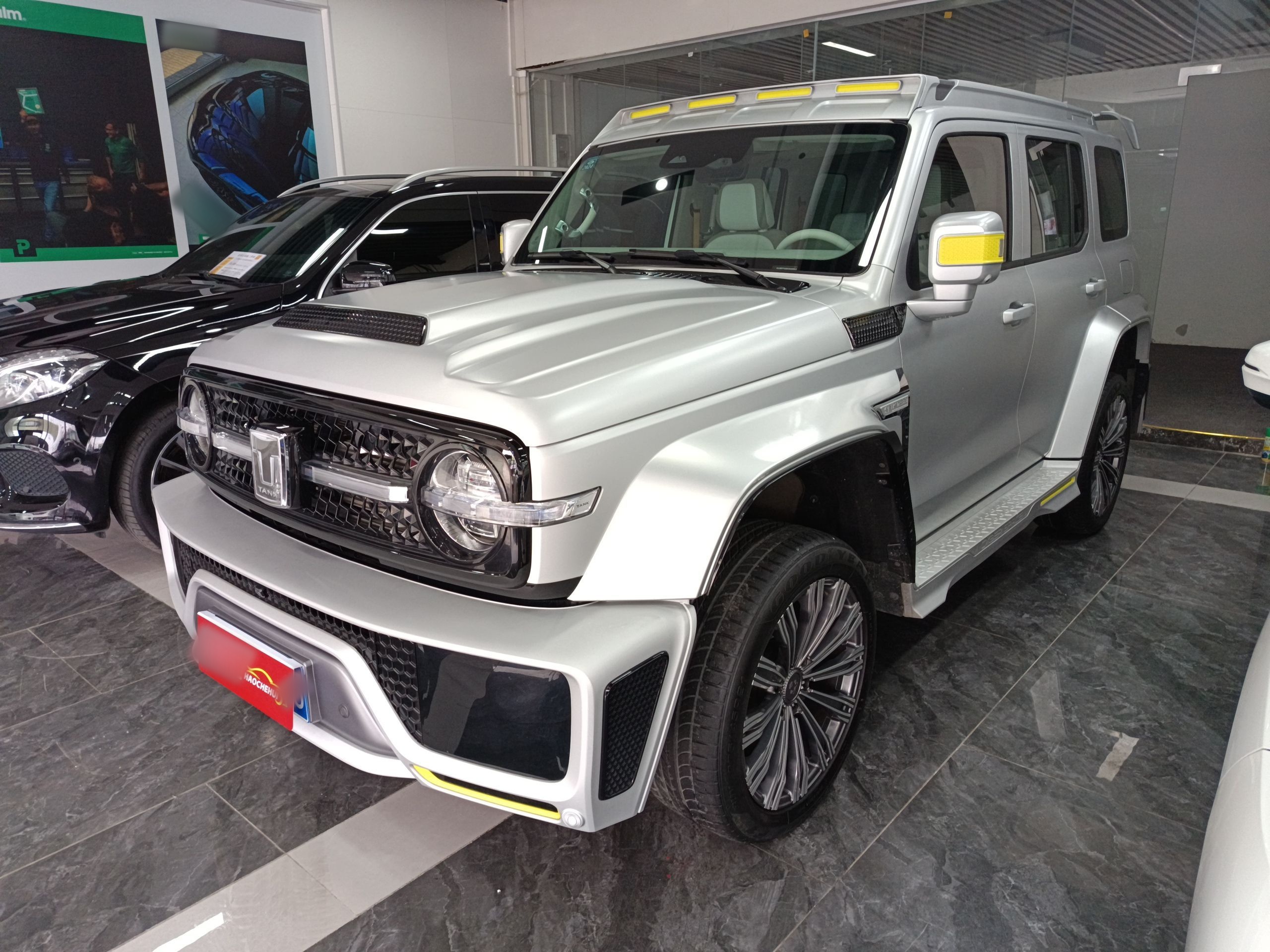 Под передней частью автомобиля