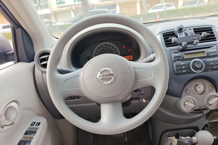 Used Nissan Sunny 2011 1.5XE CVT Comfort Edition Steering Wheel