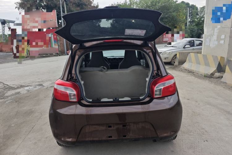 Used Venucia R30 2014 1.2L Manual Enjoyment Edition
