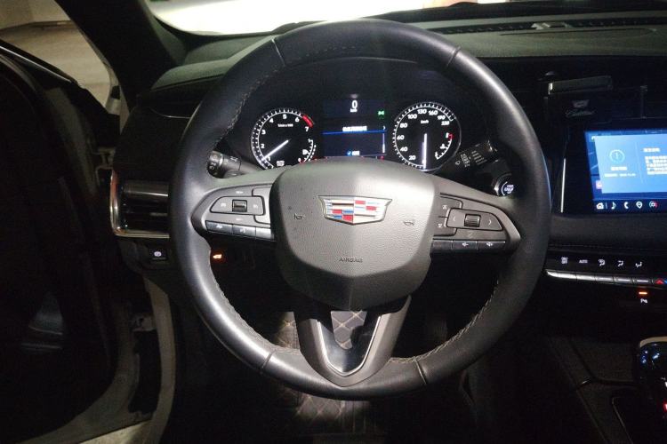 Used Cadillac XT4 2022 28T Two-Wheel Drive Fashion Edition
