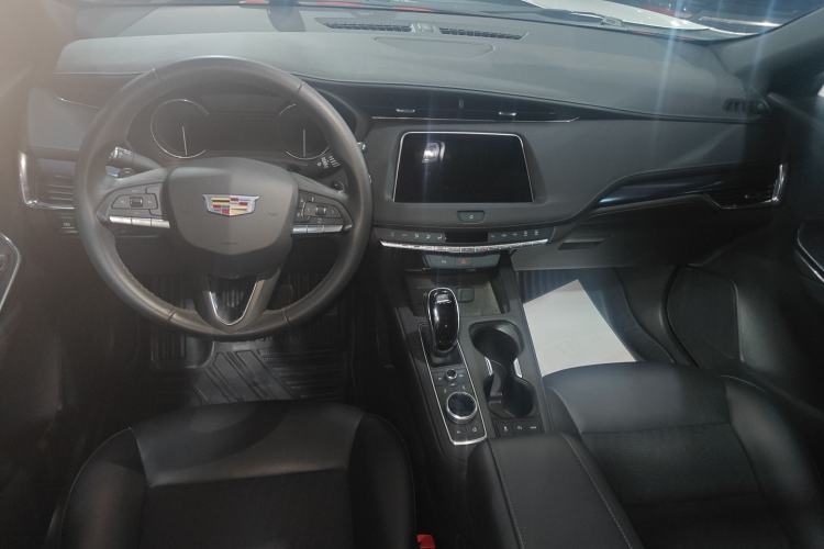 Used Cadillac XT4 2022 28T Two-Wheel Drive Fashion Edition
