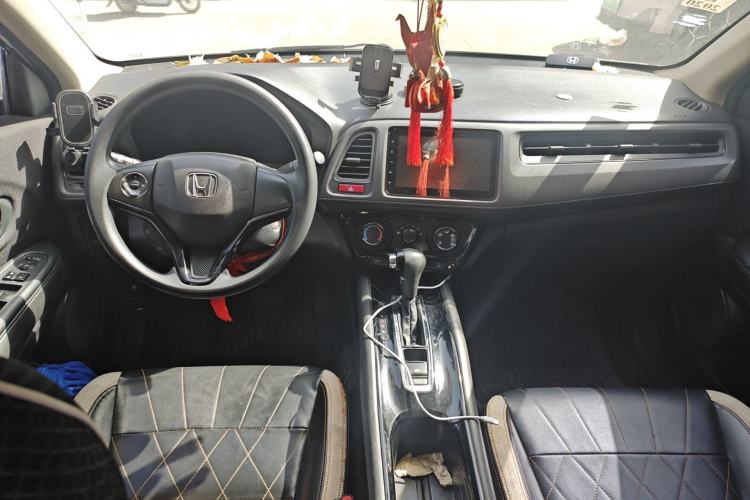 Used Honda Vezel 2017 1.5L CVT 2WD Comfort Model Center Console