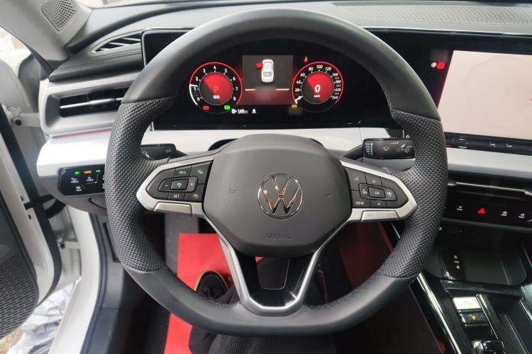 Used Volkswagen Lamando 2025 Lavida L 280TSI DSG Cool & Spicy Edition
