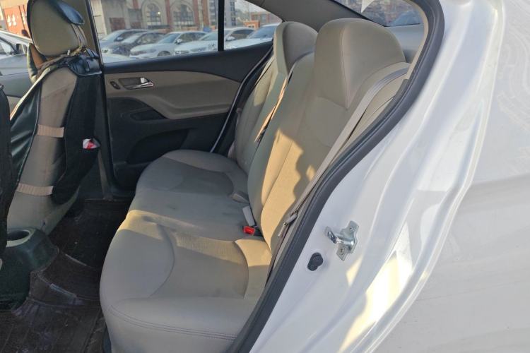 Used Chevrolet Sail 2015 Sail 3 1.5L AMT Happiness Sunroof Edition