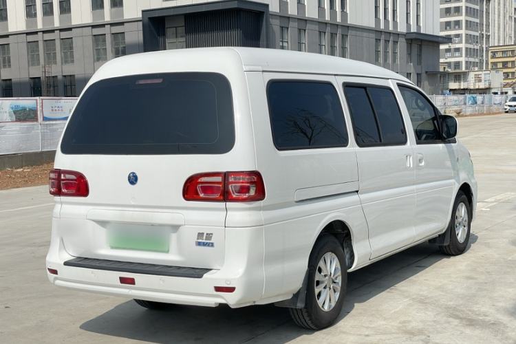 Used FORTHING Lingzhi M5 2022 Comfort Model 7 Seats