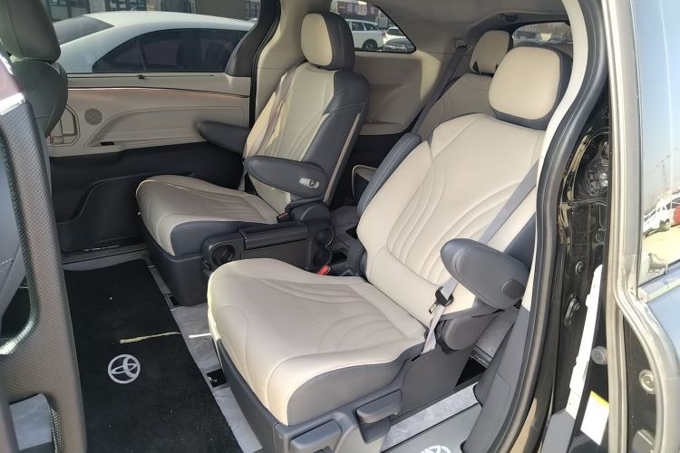 Used Toyota SIENNA 2021 2.5L Hybrid Comfort Edition