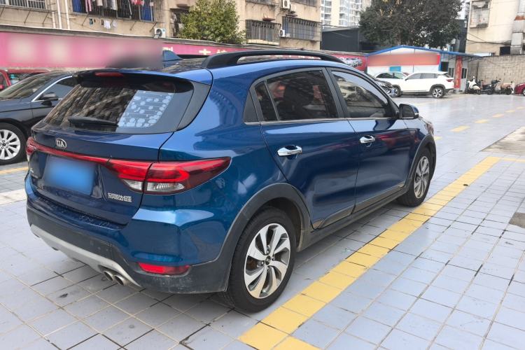 Used Kia KX Cross 2017 1.4L MT GLS
