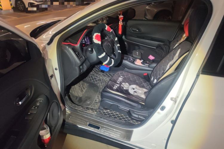 Used Honda Vezel 2019 1.5L CVT Luxury Model China VI Driver Seat