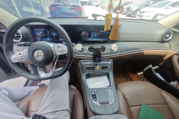 Used Mercedes-Benz E-Class 2020 Restyled E 300 L Sporty and Stylish Edition Center Console