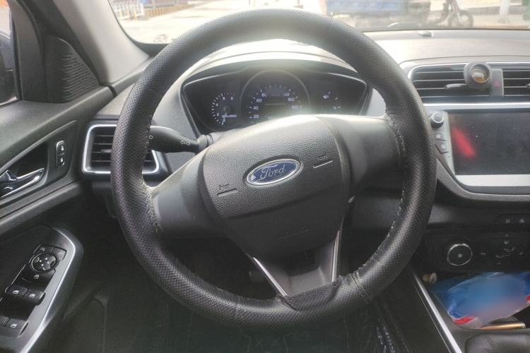 Used Ford Escort 2019 Revised Version 1.5L Manual "Quality Enjoyment" Trim (Tire Pressure Monitoring) China VI Standard
