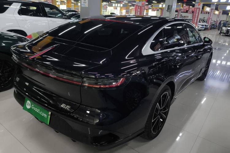 Used VOYAH PASSION 2024 PHEV Four-Wheel Drive Ultra-Long Range Flagship Model
