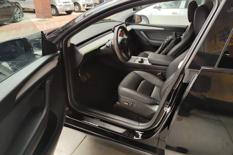 Used Tesla Model Y 2023 Rear-Wheel-Drive Version Driver Seat