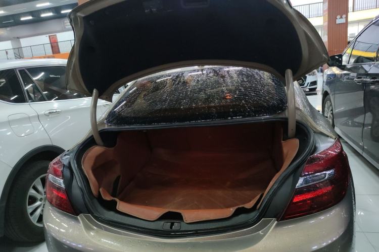 Used Buick Regal 2015 1.6T Elite Tech Model Trunk