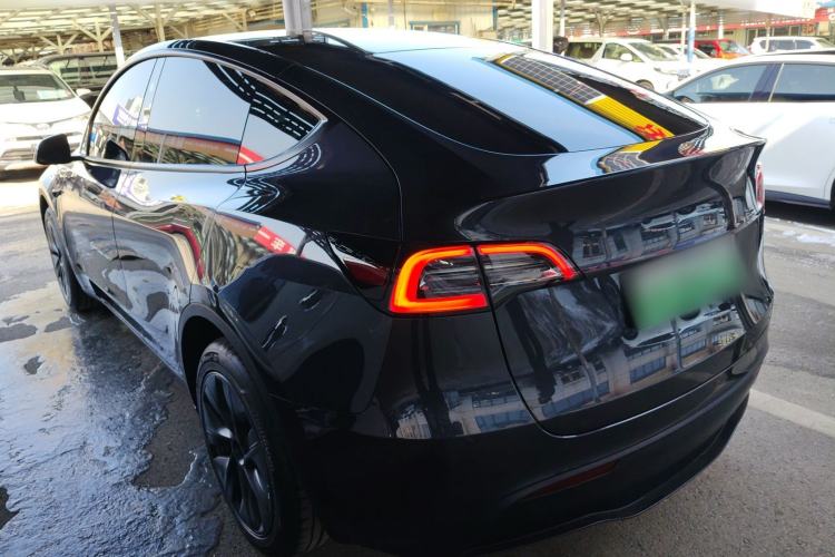 Used Tesla Model Y 2024 Long-Range All-Wheel-Drive Version