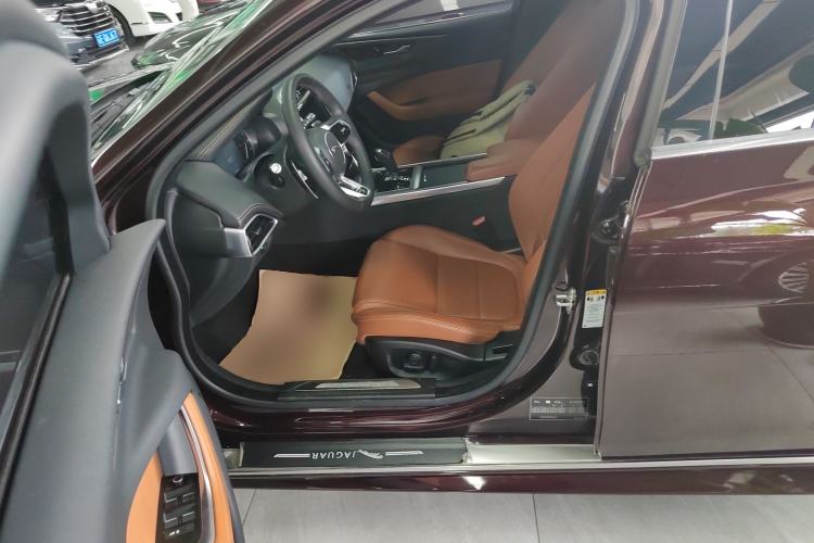 Used Jaguar XEL 2020 2.0T 200 PS R-DYNAMIC S Advanced Sport Edition Left Front Seat