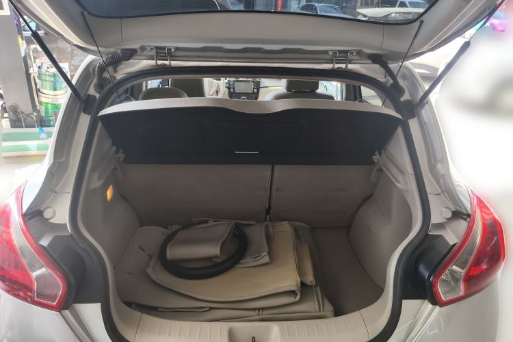 Used Nissan Tiida 2011 1.6L CVT Comfort Model Trunk