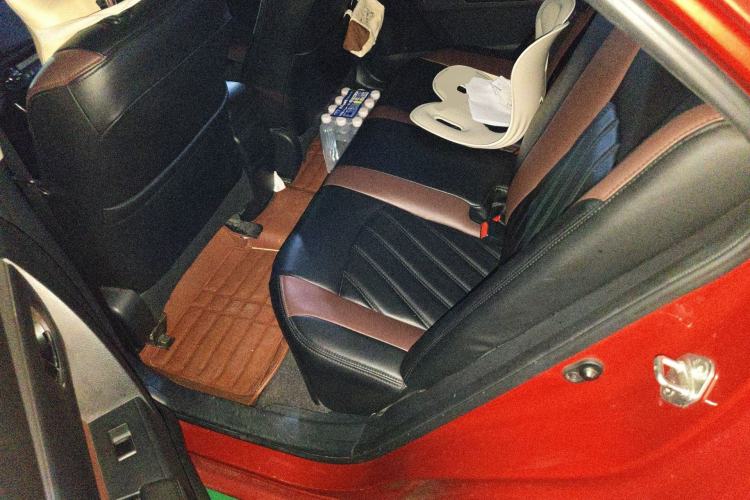 Used Toyota Levin 2016 Dual-Engine 1.8H GS E-CVT Elite Model with Sunroof Left Rear Seat