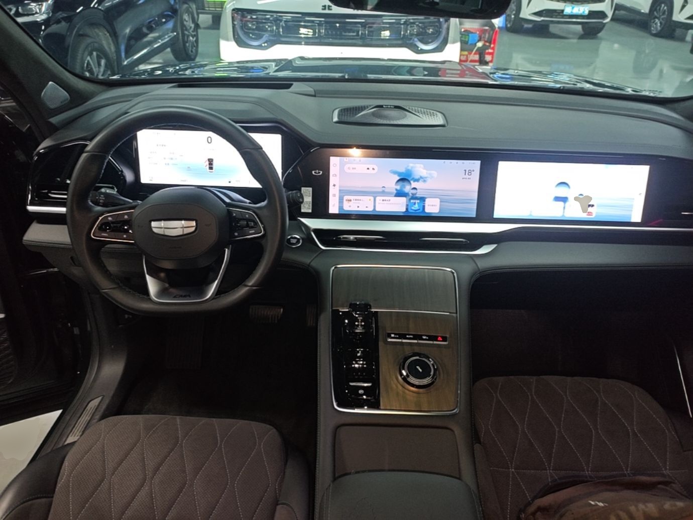 Geely Auto Monjaro L 2025 Dongfang Yao 2.0TD Automatic Lanxing Edition — снимка 12