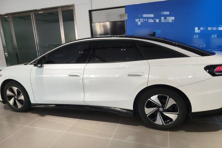 Used Volkswagen ID.7 VIZZION 2024 AIR model
