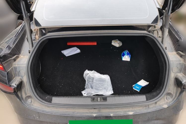 Used XPeng P7 2022 670N+ Trunk