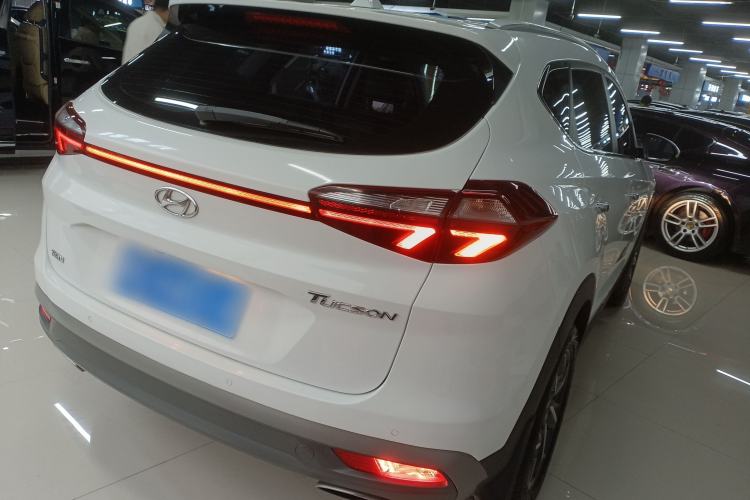 Used Hyundai Tucson 2020 280TGDi Two-Wheel-Drive GLS Smart Connectivity Version China VI Standard Rear Right 45 Deg