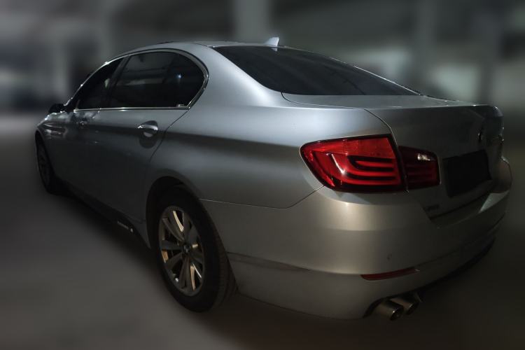Used BMW 5 Series 2011 523Li Leading Model
