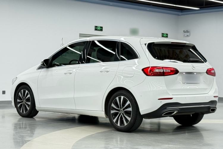 Used Mercedes-Benz B-Class 2022 B 180 Fashion Model
