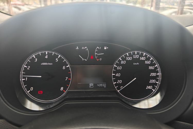 Used Nissan Tiida 2016 1.6L CVT Cool Dynamic Edition
