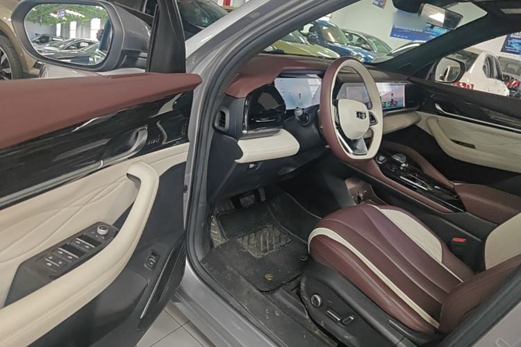 Used Geely Auto Monjaro L 2024 2.0TD High-Power Automatic Two-Wheel Drive Yunqi Version