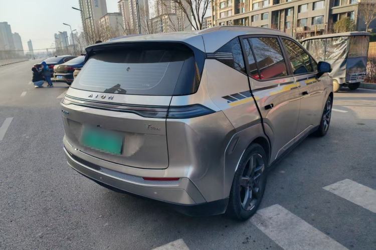Used AION Y 2022 Plus 70 Tech Edition