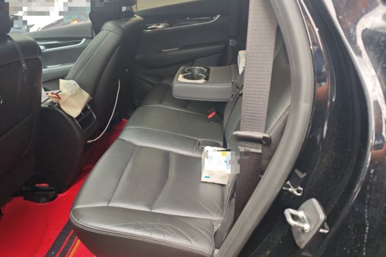 Used Cadillac XT5 2020 28T Luxury Version Left Rear Seat