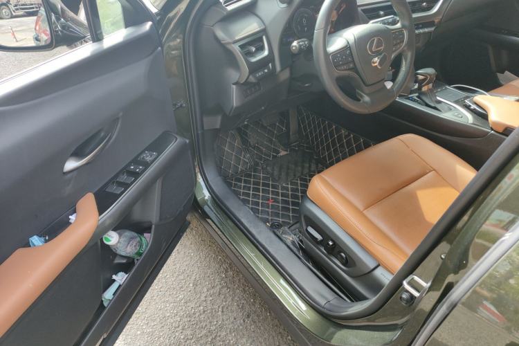 Used Lexus UX 2020 260h Explore & Adventure Edition