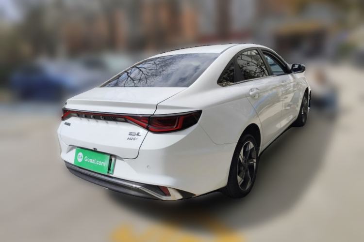 Used Geely Auto Emgrand L HiP 2024 Champion Edition 1.5TD-DHT Pro 100KM Excellence Model
