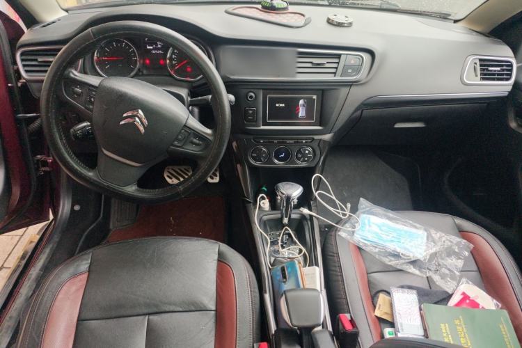 Used Citroen C3-XR 2015 1.6THP Automatic Smart Model Center Console