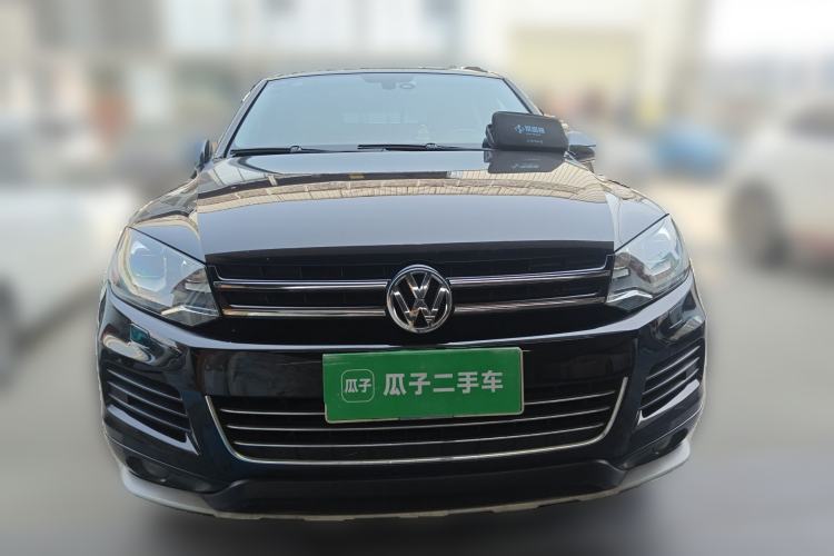 Used Volkswagen Touareg 2011 3.0 TSI High-End Version Front