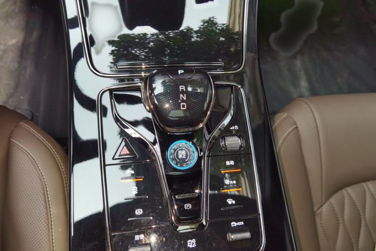 Used BYD Han 2023 EV Champion Edition 605KM Front-Drive Premium Model
