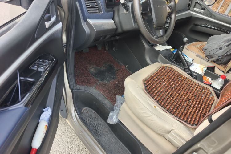 Used FORTHING Lingzhi 2022 M5L 1.6L Utility Model 7 Seats Driver Seat