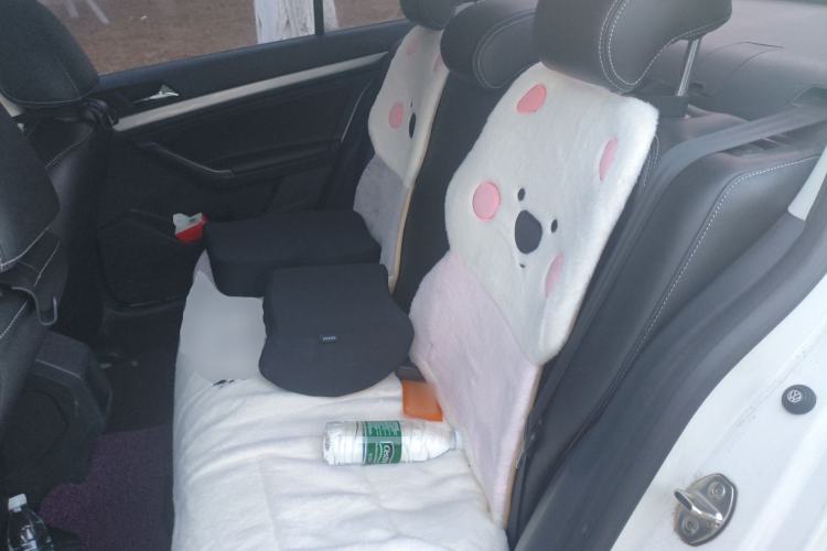 Used Volkswagen Lavida 2015 1.6L Manual Fashion Edition Left Rear Seat