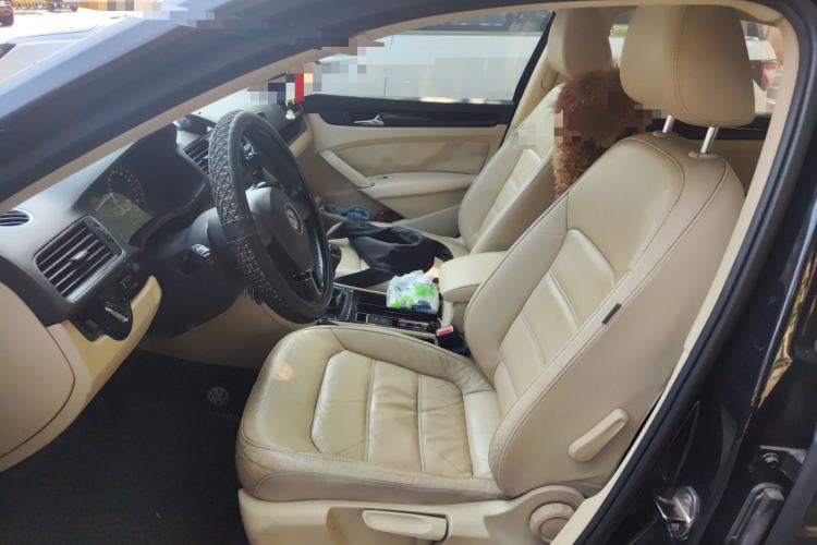 Used Volkswagen Passat 2011 1.4 TSI Manual Luxury Edition Left Front Seat