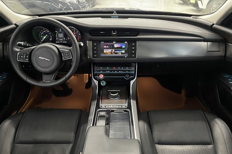 Used Jaguar XFL 2017 XFL 2.0T 240PS Luxury Edition
