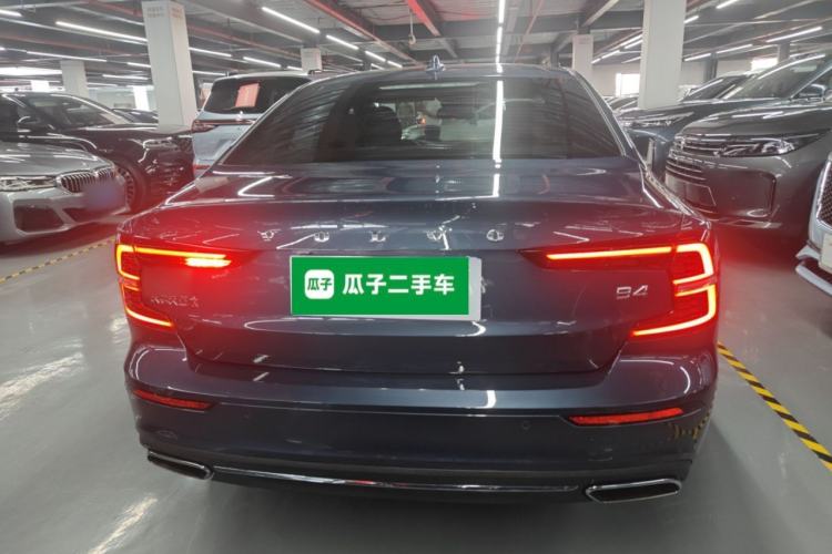 Used Volvo S60 2022 B4 Zhiyi Luxury Edition