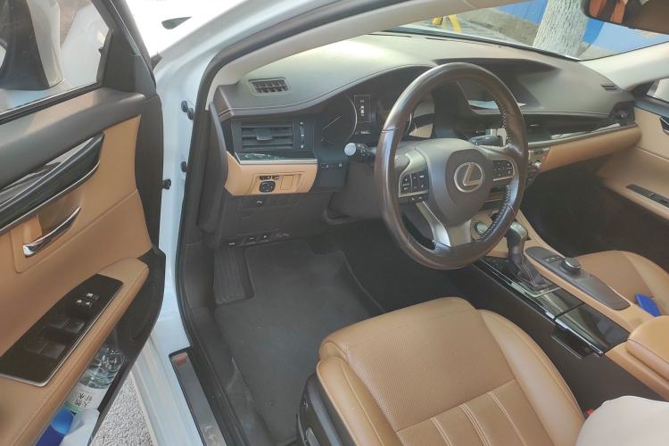 Used Lexus ES 2015 200 Elite Edition
