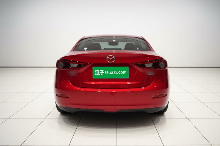 Used Mazda 3 Axela 2017 Sedan 1.5L Automatic Luxury Model China VI Standard
