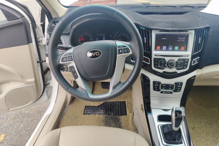 Used BYD e5 2018 450 Smart Connect Deluxe Edition Steering Wheel