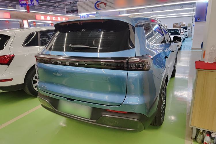 Used Chery Tiggo 8 PLUS C-DM 2025 1.5T 116 km Prestige Version 5 Seats
