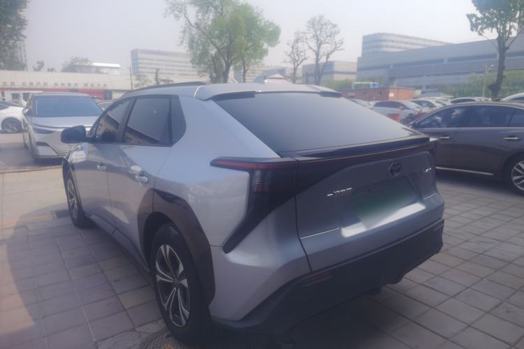 Used Toyota FAW bZ4X 2022 Two-Wheel Drive Long-Range PRO Version
