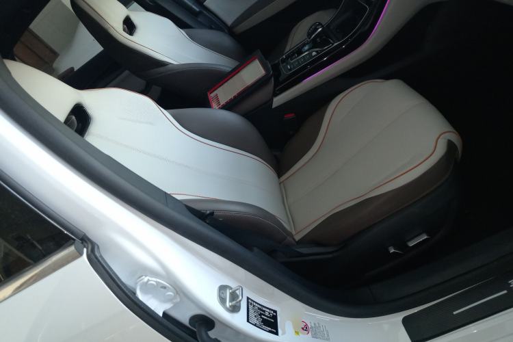 Used BYD Qin PLUS 2023 Champion Edition DM-i 120KM Excellence Model
